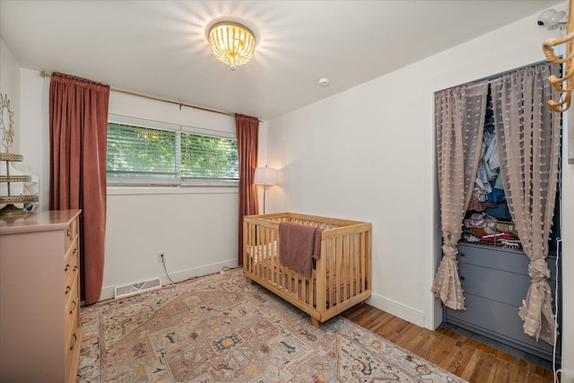 2804 E 39th Ave, Spokane, WA 99223 - bedroom with wood finished floors and baseboards
