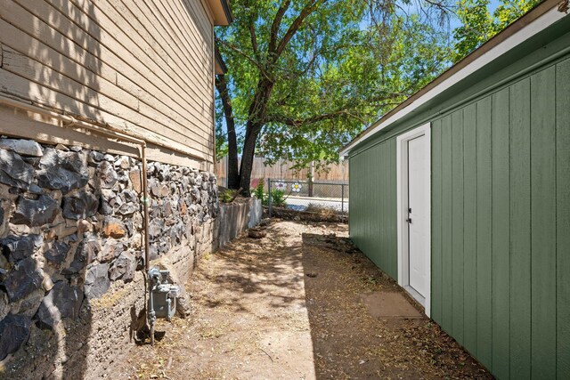 1604 W Maxwell Ave, Spokane, WA 99201 - view of property exterior featuring an outdoor structure