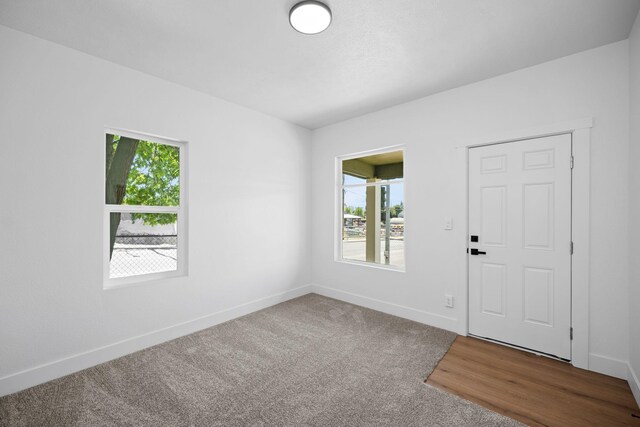 1604 W Maxwell Ave, Spokane, WA 99201 - empty room featuring baseboards and carpet flooring