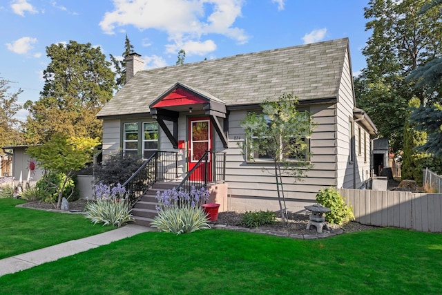 824 E E 38th Ave, Spokane, WA 99203 - bungalow-style house with a chimney