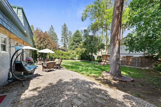11628 N Galahad Dr, Spokane, WA 99218 - view of yard with a patio area and an outdoor hangout area