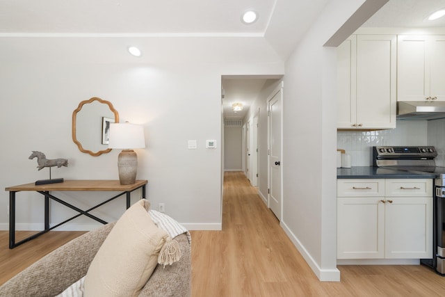 2917 W Dalton Ave, Spokane, WA 99205 - hall with light wood finished floors and recessed lighting