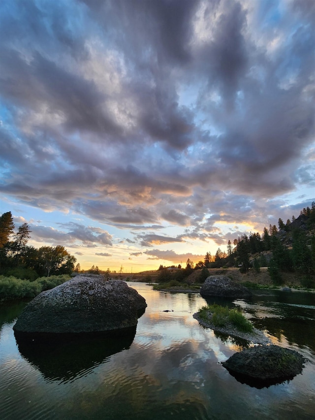 11614 E Rivercrest Dr, Spokane Valley, WA 99206 - water view
