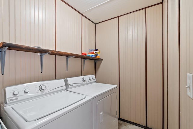 724 E Joshua Dr, Medical Lake, WA 99022 - washroom featuring washing machine and dryer