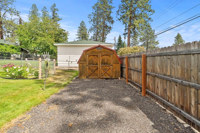 3205 W Hoffman Ave, Spokane, WA 99205 - view of shed with a fenced backyard