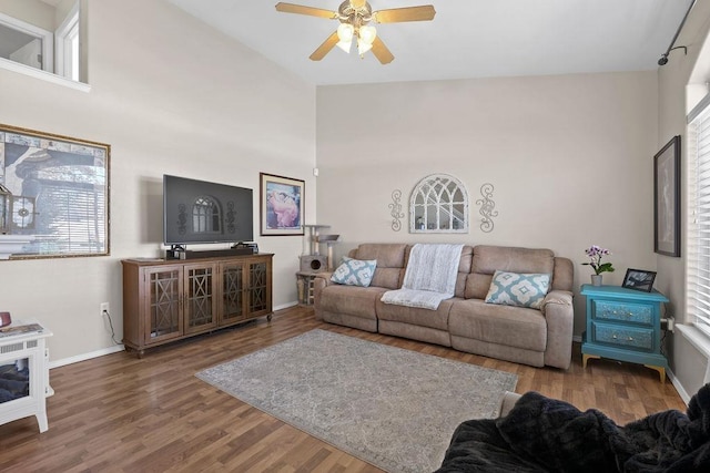 8910 N Oak St, Spokane, WA 99208 - living area with wood finished floors, ceiling fan, plenty of natural light, and vaulted ceiling
