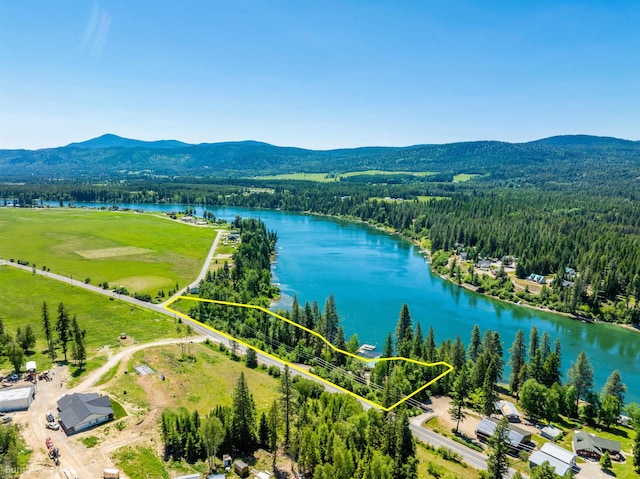 32261 N Leclerc Rd, Ione, WA 99139 - aerial view of property's location featuring a water and mountain view and property boundaries highlighted