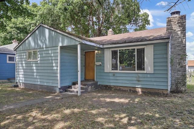 621 E Dalke Ave, Spokane, WA 99208 - ranch-style home featuring a chimney