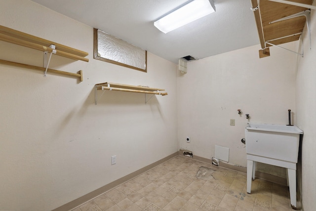 621 E Dalke Ave, Spokane, WA 99208 - washroom featuring hookup for an electric dryer and hookup for a washing machine