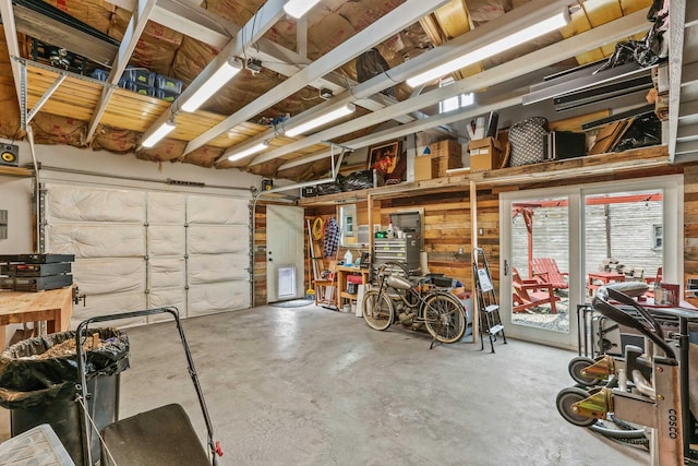 524 W Montgomery Ave, Spokane, WA 99205 - garage featuring a workshop area