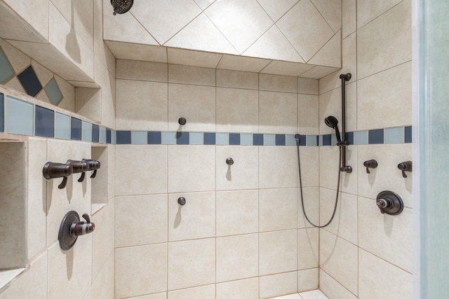 15611 W Pine Bluff Rd, Nine Mile Falls, WA 99026 - full bath featuring tiled shower
