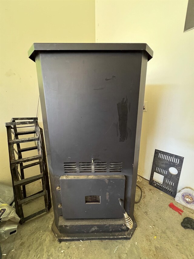1572 E 20th Hwy, Colville, WA 99114 - detailed view of unfinished concrete floors