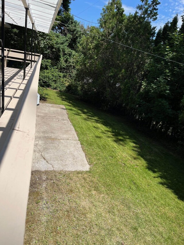 10520 N College Cir, Spokane, WA 99218 - view of grassy yard