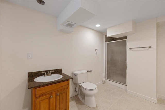 1007 W 15th Ave, Spokane, WA 99203 - bathroom featuring a shower stall and vanity
