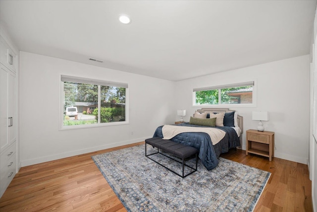 915 W 32nd Ave, Spokane, WA 99203 - bedroom featuring light wood-style flooring and baseboards