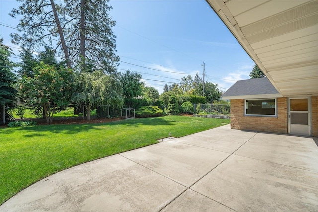 915 W 32nd Ave, Spokane, WA 99203 - view of patio / terrace