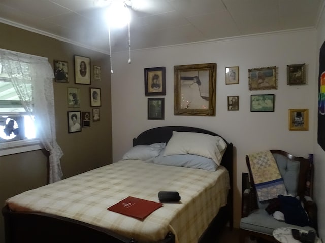 210 W Bartlett St, Oakesdale, WA 99158 - bedroom with crown molding