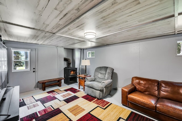 882 Diamond Creek Rd, Newport, WA 99156 - living area with a wood stove