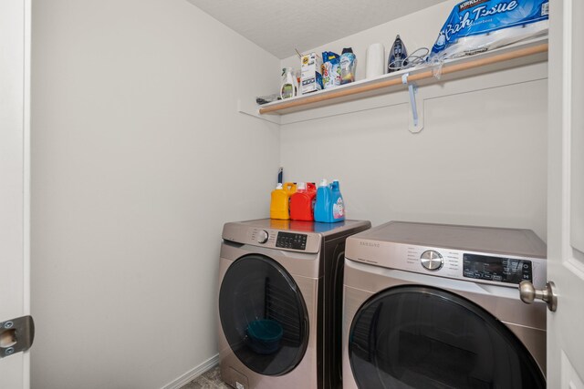 14520 E Everett Ct, Spokane Valley, WA 99216 - laundry area featuring separate washer and dryer and baseboards