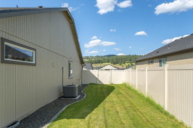 14520 E Everett Ct, Spokane Valley, WA 99216 - fenced backyard featuring a gate