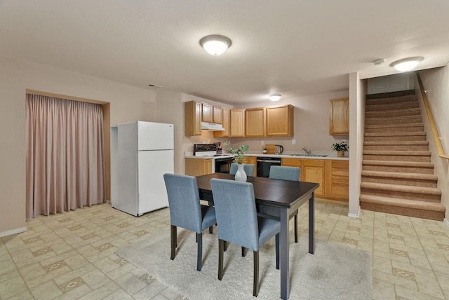 5981 Blackstone Way, Nine Mile Falls, WA 99026 - dining room with stairway and baseboards