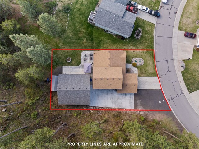 5981 Blackstone Way, Nine Mile Falls, WA 99026 - aerial view of property and surrounding area with property boundaries highlighted