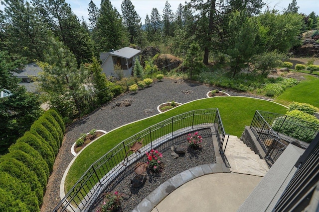 2605 S Cherrytree Ln, Spokane, WA 99203 - view of green lawn