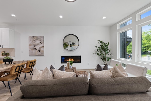 2009 W 9th Ave, Spokane, WA 99204 - living area featuring recessed lighting and a glass covered fireplace