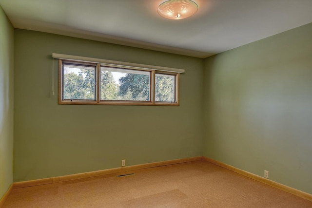 3303 W 8th Ave, Spokane, WA 99224 - carpeted empty room with baseboards