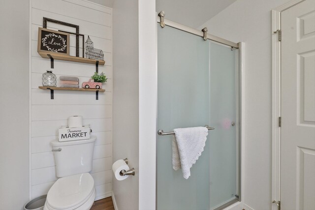 6709 S Moran View St, Spokane, WA 99224 - full bath featuring a stall shower and toilet