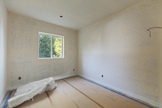 1324 W Dalke Ave Unit B, Spokane, WA 99205 - empty room featuring baseboards
