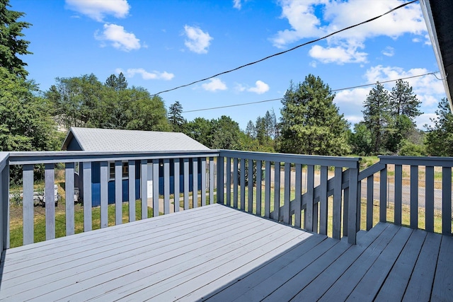 4129 E 32nd Ave, Spokane, WA 99223 - deck featuring view of scattered trees