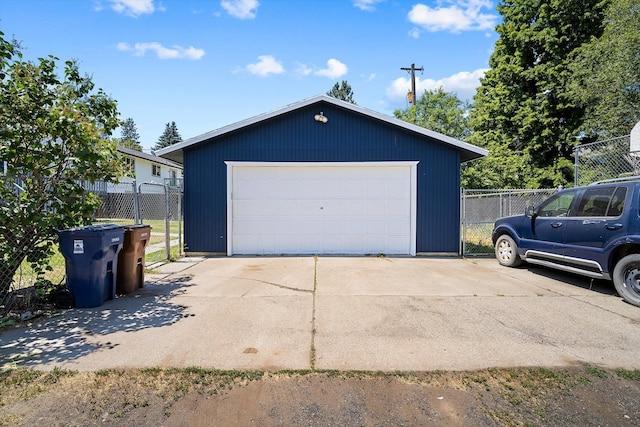 4129 E 32nd Ave, Spokane, WA 99223 - view of detached garage
