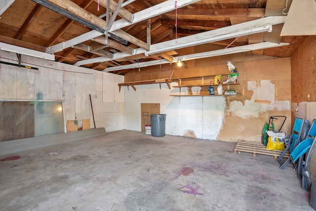5204 N Maple St, Spokane, WA 99205 - view of garage