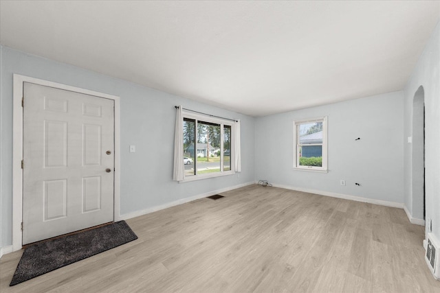 3829 W Broad Ave, Spokane, WA 99205 - foyer entrance featuring light wood-style floors and baseboards