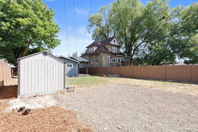 2121 W Cleveland Ave, Spokane, WA 99205 - view of yard featuring a storage unit