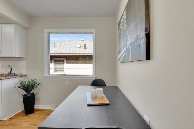 1406 S Cedar St Unit 1408, Spokane, WA 99203 - office area with healthy amount of natural light and light wood-type flooring