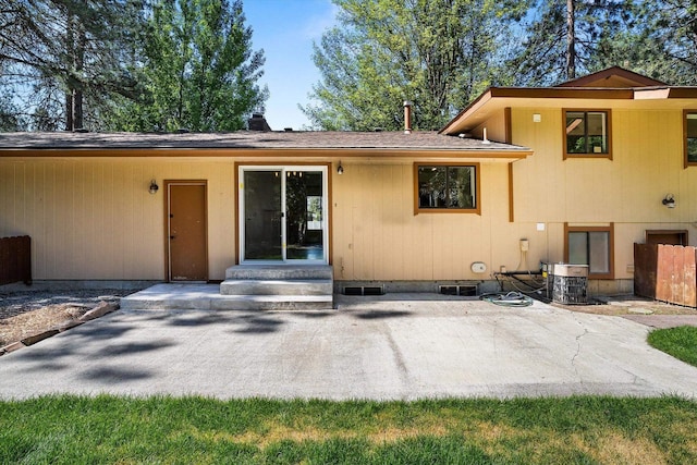 317 E Eaton Ave, Spokane, WA 99218 - back of house featuring entry steps and a patio area