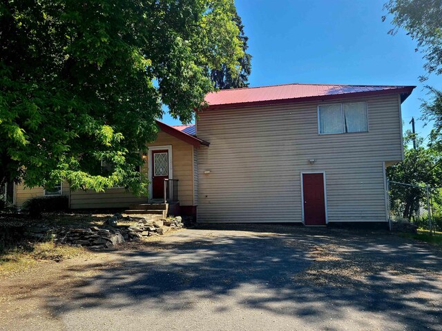 1016 E 3rd Ave, Colville, WA 99114 - photo 1