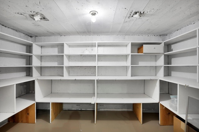 1102 S Buena Vista Dr, Spokane, WA 99224 - view of storage room