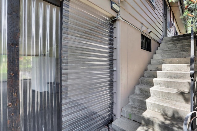 1102 S Buena Vista Dr, Spokane, WA 99224 - view of staircase