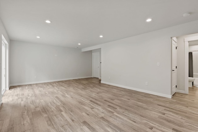 826 Thomas Ln, Newport, WA 99156 - spare room with light wood-type flooring, recessed lighting, and a smoke detector