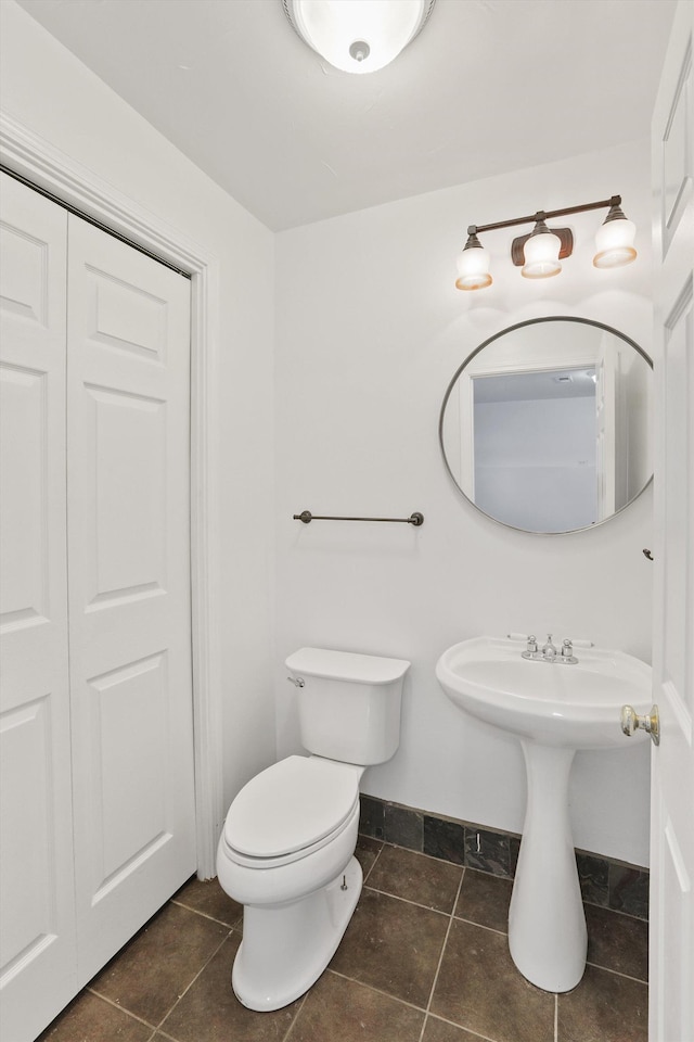 4523 N Royal Ct, Spokane, WA 99205 - half bathroom with toilet