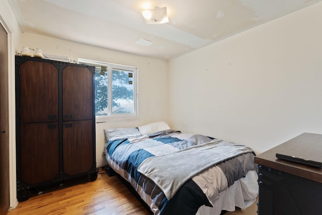 6221 N Highview Ln, Spokane Valley, WA 99217 - bedroom with light wood-style flooring