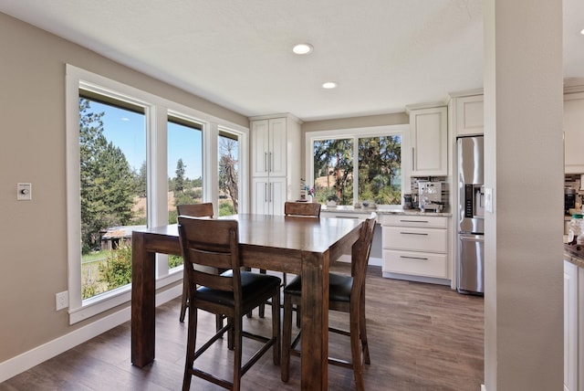 6221 N Highview Ln, Spokane Valley, WA 99217 - dining area featuring dark wood finished floors and recessed lighting