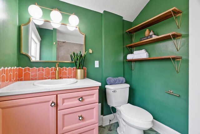 2026 W 9th Ave, Spokane, WA 99204 - full bath with vanity, a shower, and vaulted ceiling