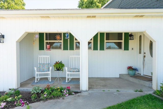1616 N Ritchey Rd, Reardan, WA 99029 - property entrance with a porch