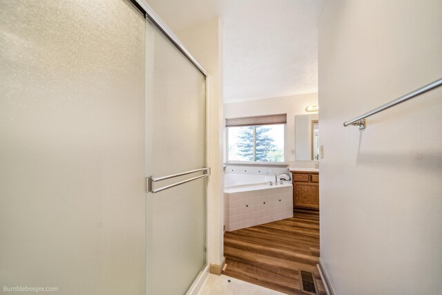 706 S Shelley Lake Ln, Veradale, WA 99037 - walk in closet with light wood-style floors