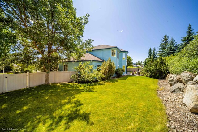 706 S Shelley Lake Ln, Veradale, WA 99037 - garage featuring a garage door opener