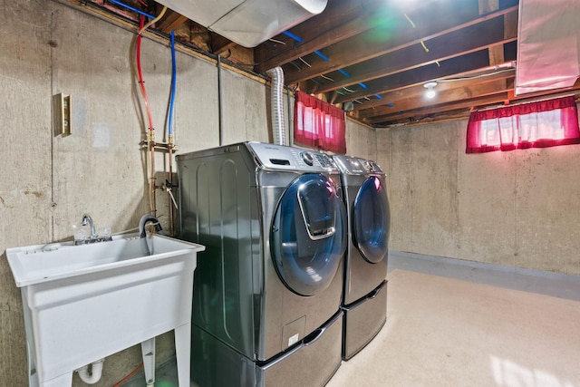 3218 E 24th Ave, Spokane, WA 99223 - washroom featuring separate washer and dryer